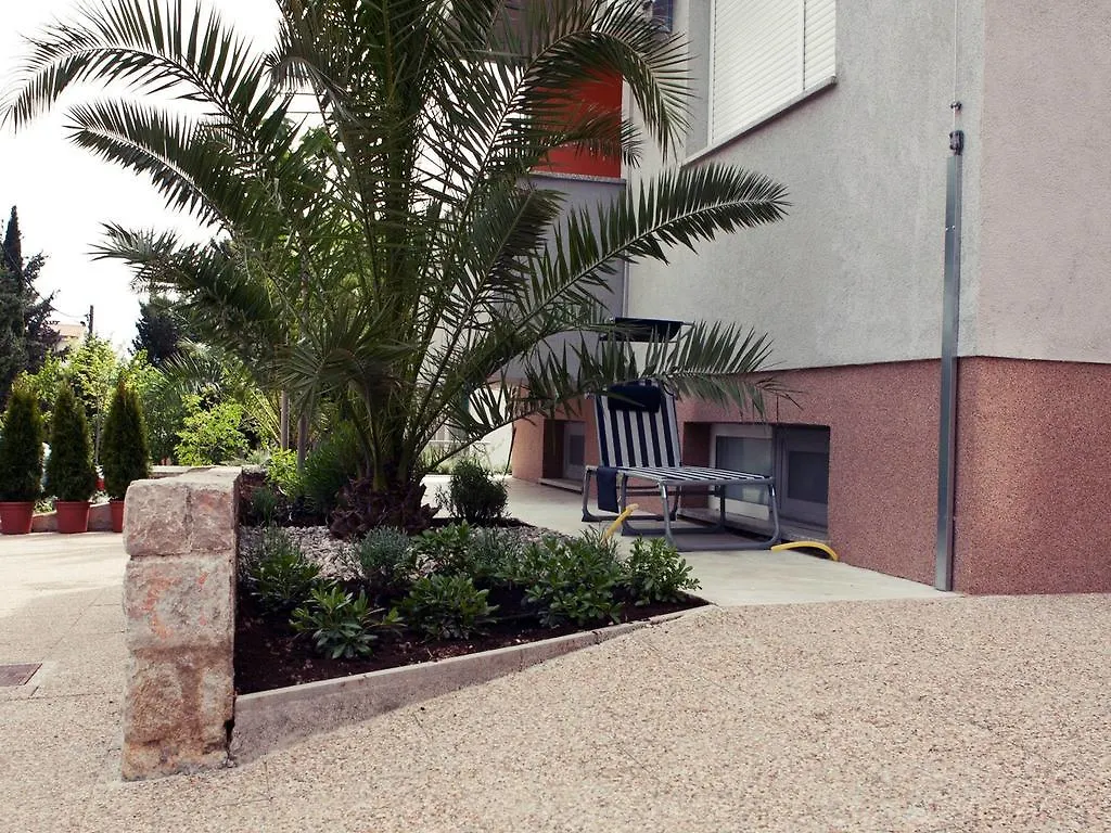 Apartments Paklenica Stari Grad